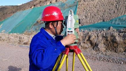 扎倒公路項目多措并舉 筑牢冬季施工安全防線